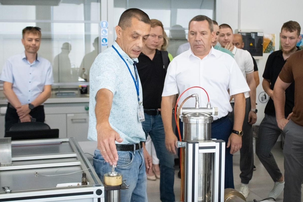 Экскурсия в ЛИК «ТатНИПИнефть» и ВШН
